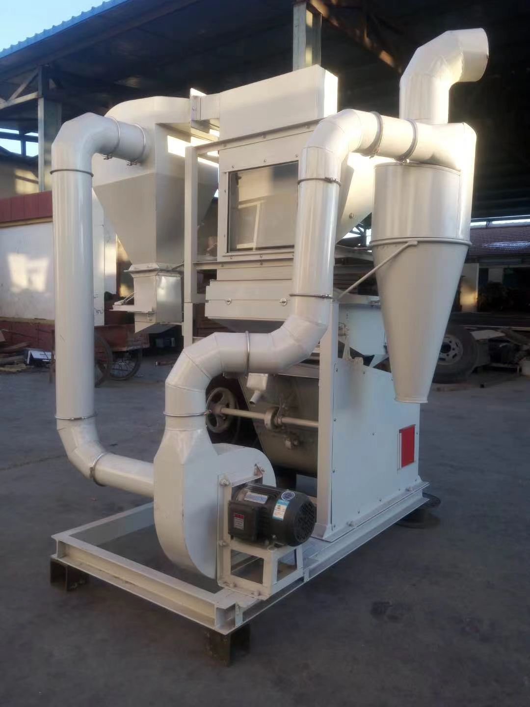 TQFS—40：50：80：100型组合清选机